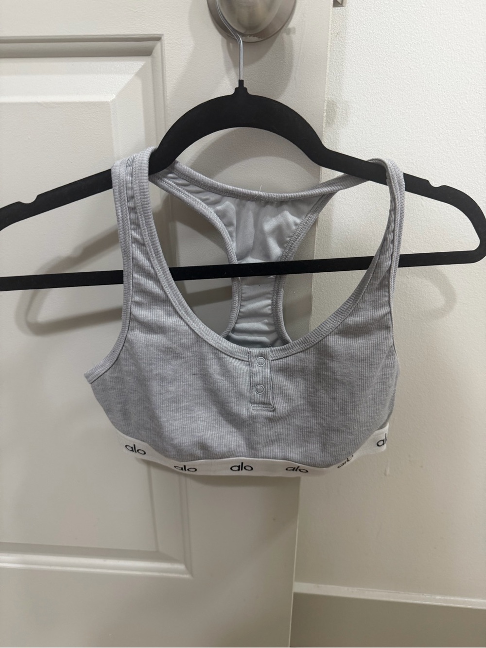 Alo Yoga Small Grey Sports Bra. 🖤⚡️